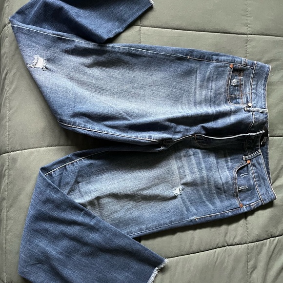 Like new jeans, frayed him lightly disstressed - Picture 1 of 4